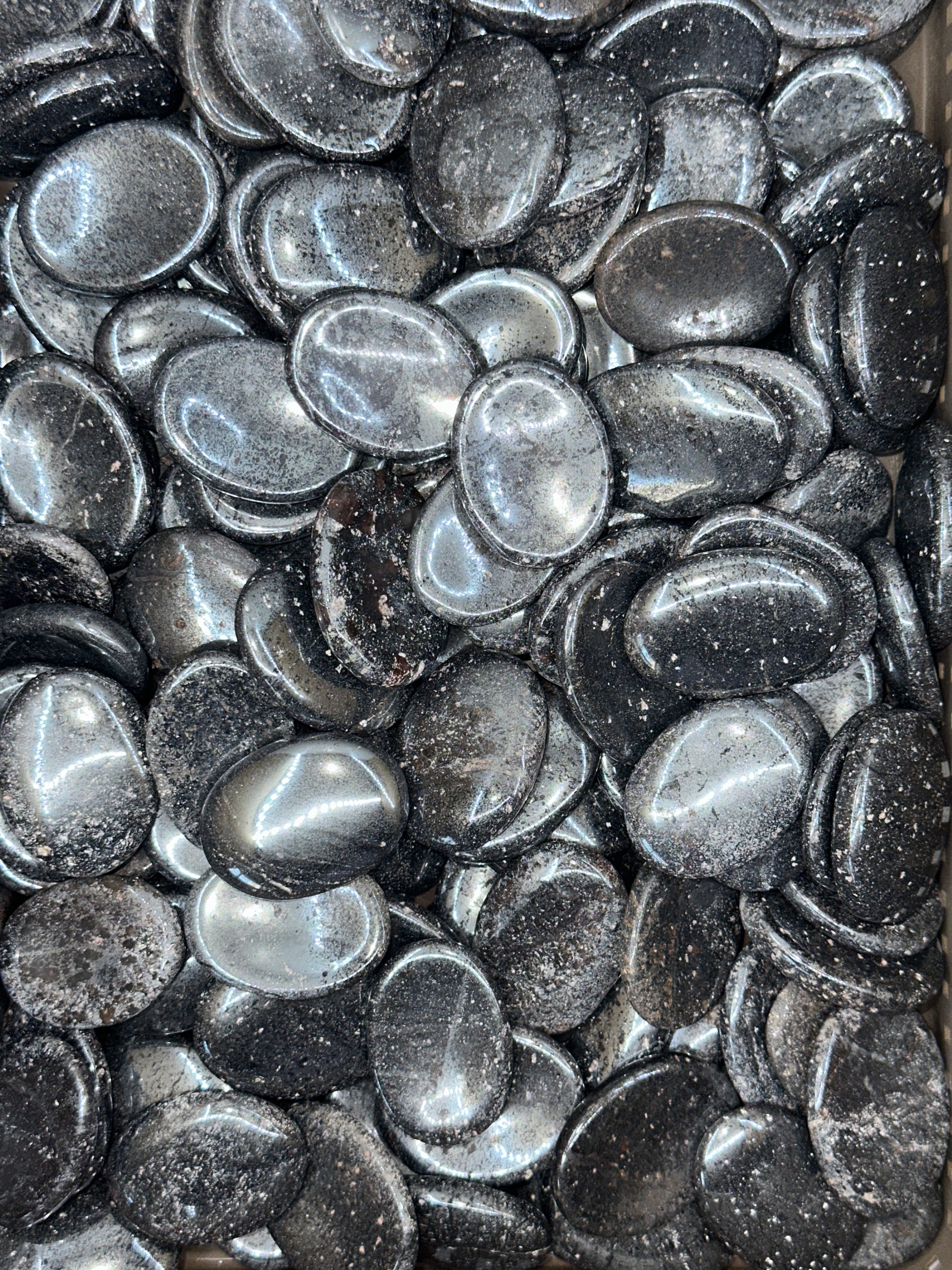 Larvakite image 4