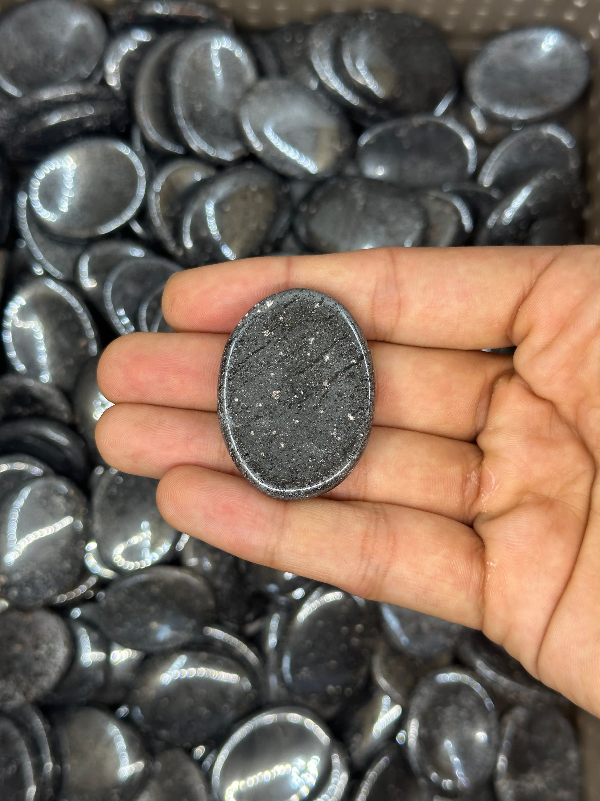 Larvakite image 1