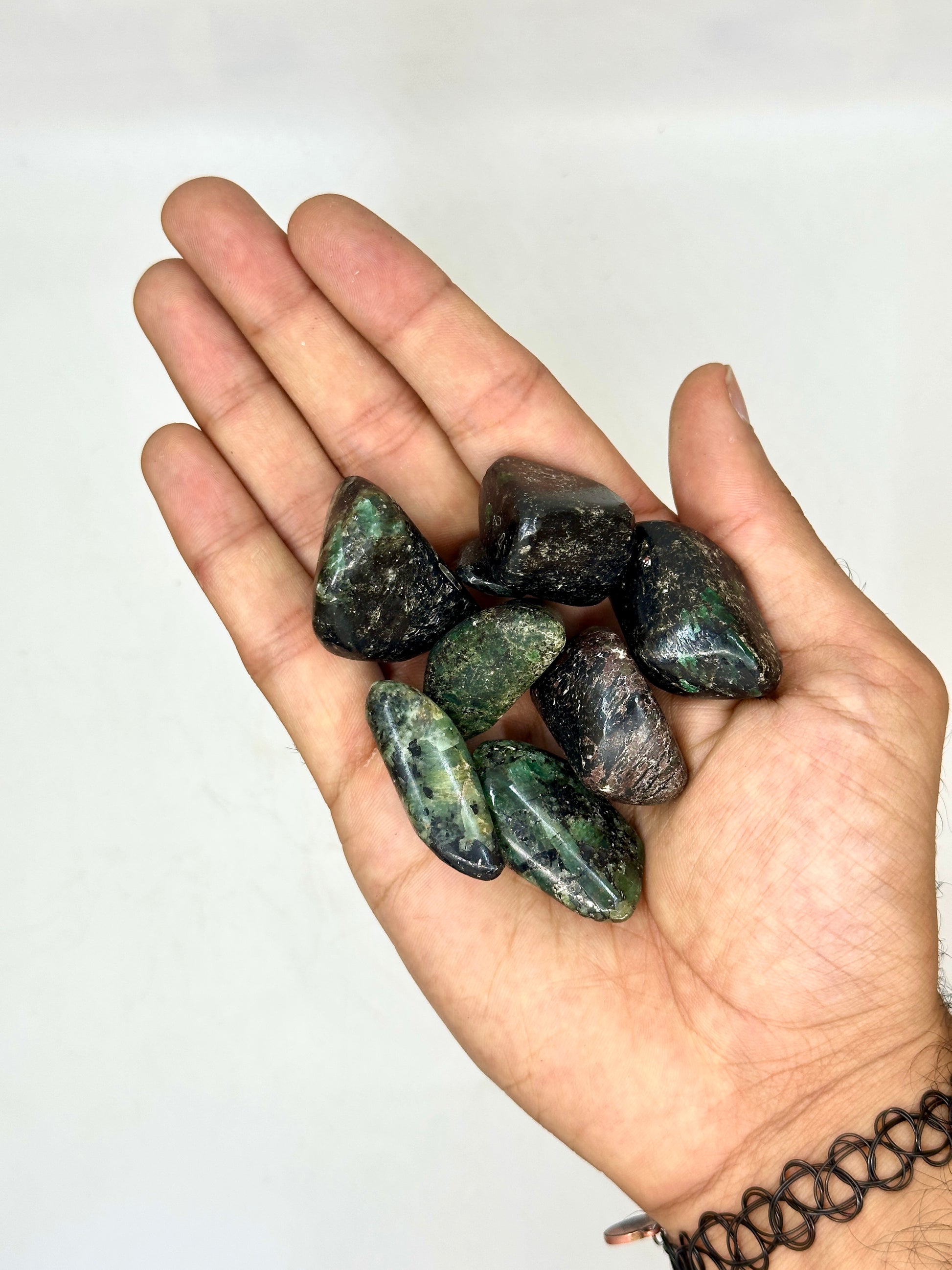 Emerald Tumble image 0