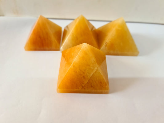 Golden Aventurine Pyramids  image 0