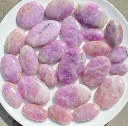 Kunzite Palmstones (AAA) (1KG)