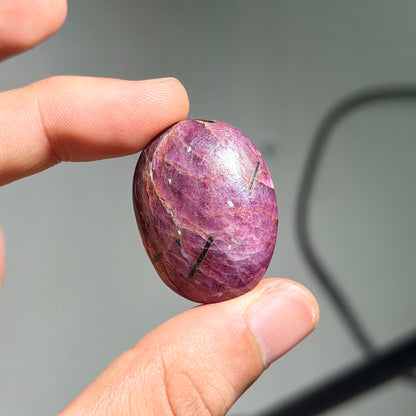 Star Ruby Mini Palmstones
