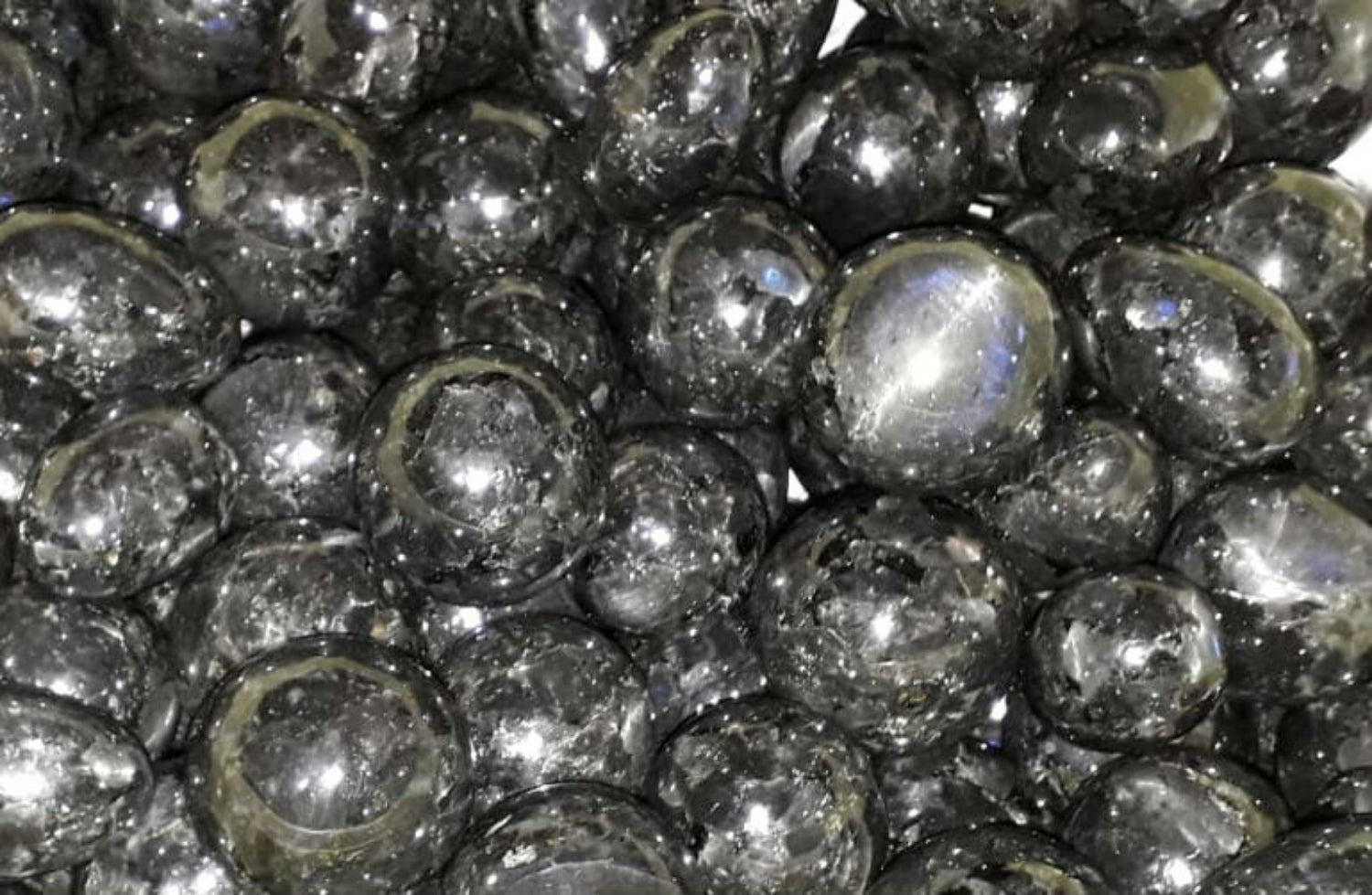 Larvikite/Black/Emerald Pearl image 2