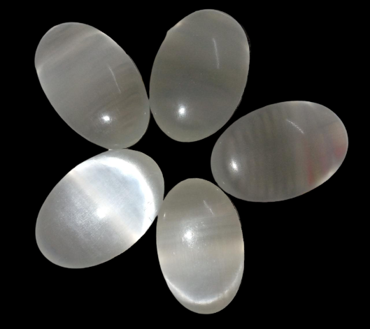Selenite Lingams  image 0