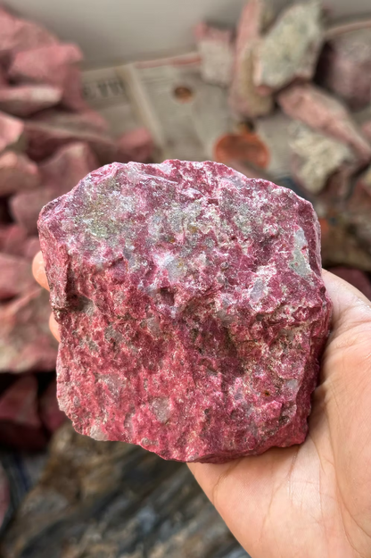 Red Thulite Hearts (1kg) - AAA