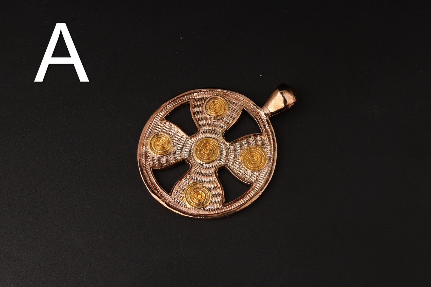 Metal Gold Tone Pendants