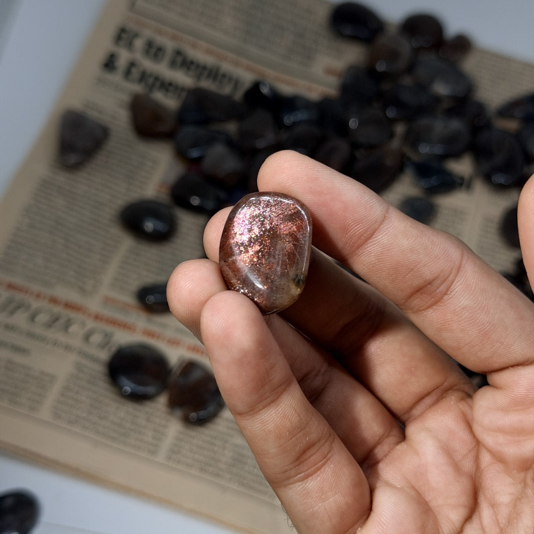 Arusha Sunstone with Iolite Tumbled Stones (1KG)