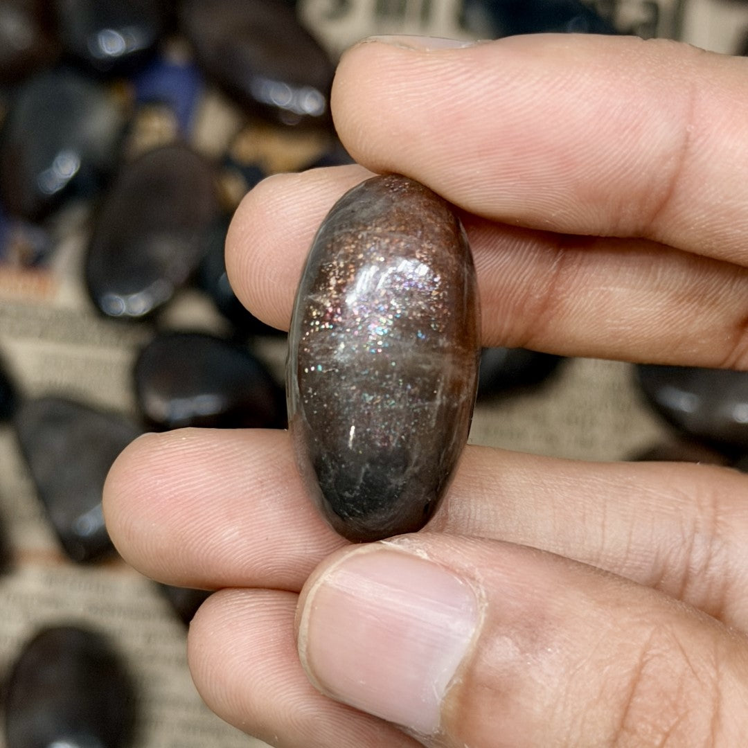 Arusha Sunstone with Shivalingam (1KG)