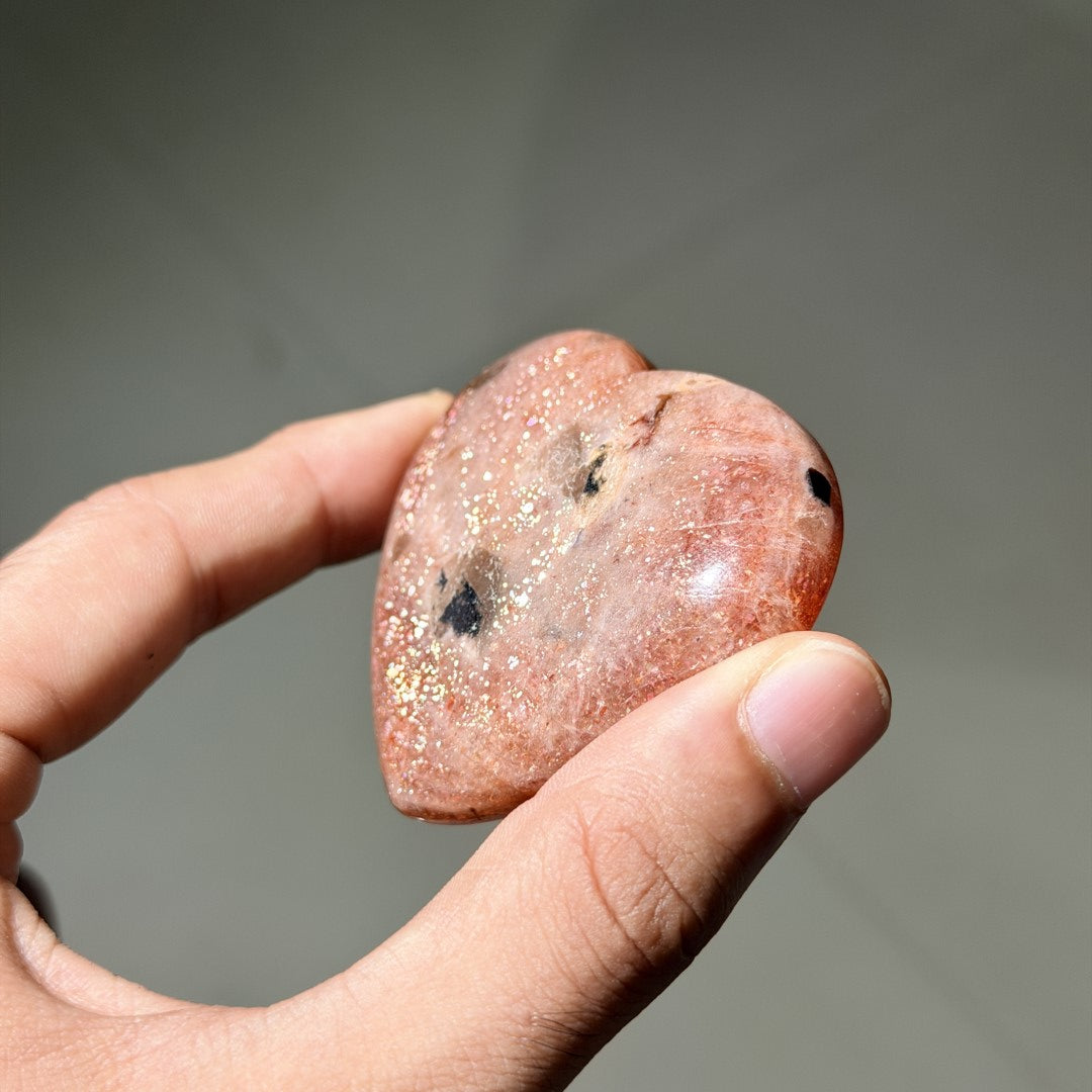Confetti Sunstone Hearts (1KG)
