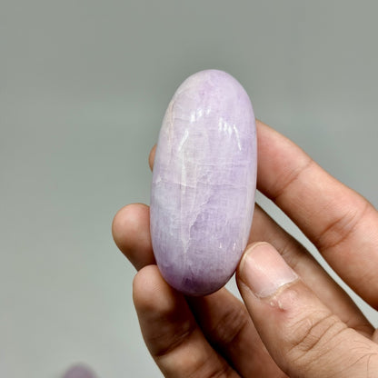 Kunzite Shivalingam (1KG)