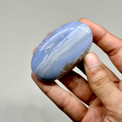 Blue Lace Agate Palmstone (1KG)