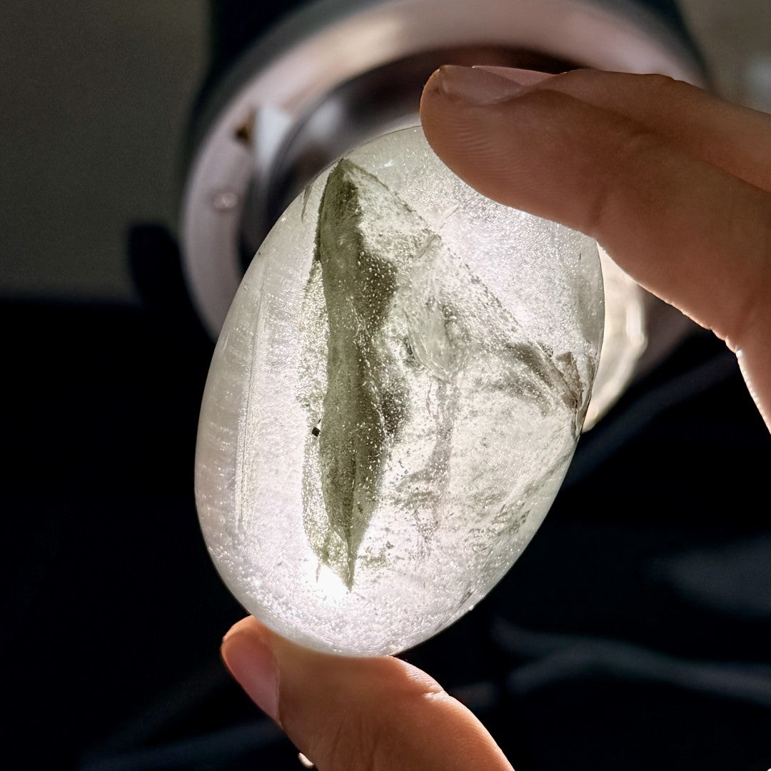 Himalayan Quartz Palmstone (1KG)
