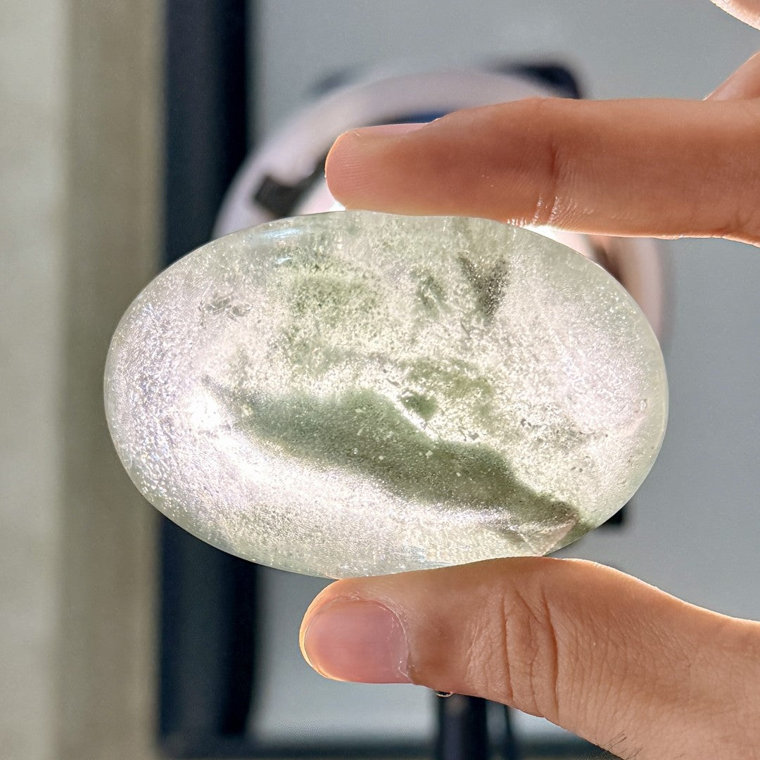 Himalayan Quartz Palmstone (1KG)