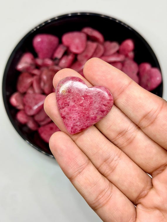 GEL Rhodonite Mini Hearts - 940 gm 117 pcs