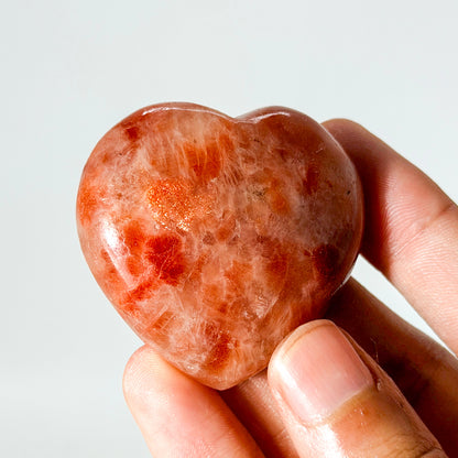 Sunstone Hearts (1KG) (AAA - Deep Red Schiller)