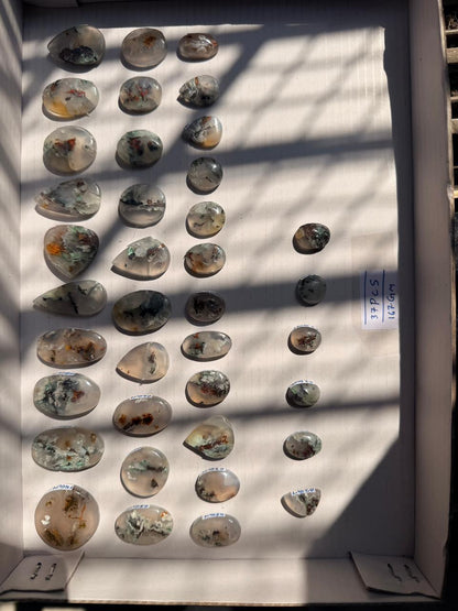 Aquadite Cabochons - 37pcs, 167g