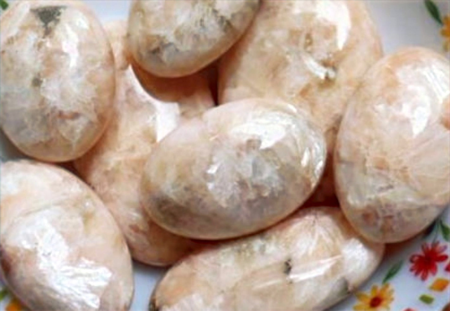 Stilbite Palm Stones image 0