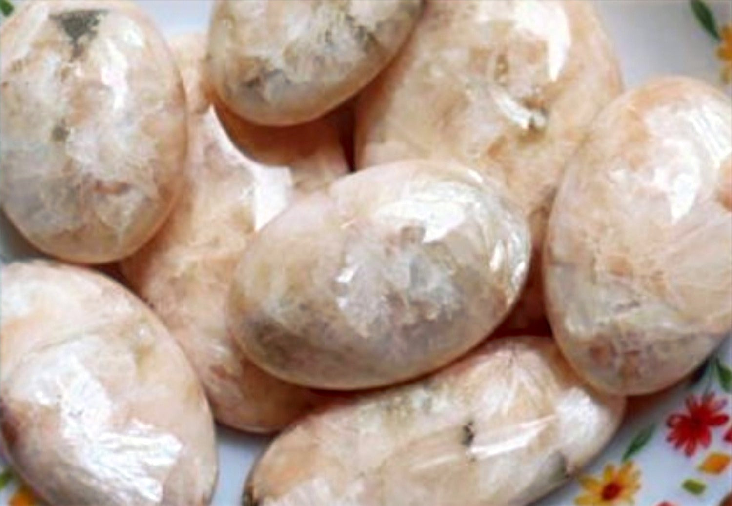 Stilbite Palm Stones image 0