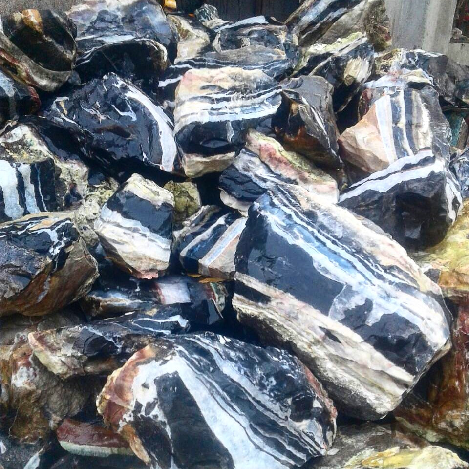 Black Zebra Agate Rough image 0