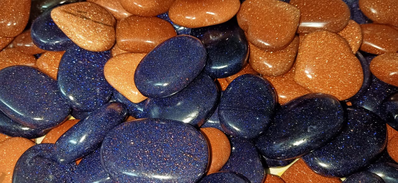 Goldstone//Sunny stone Palm Stones  image 0