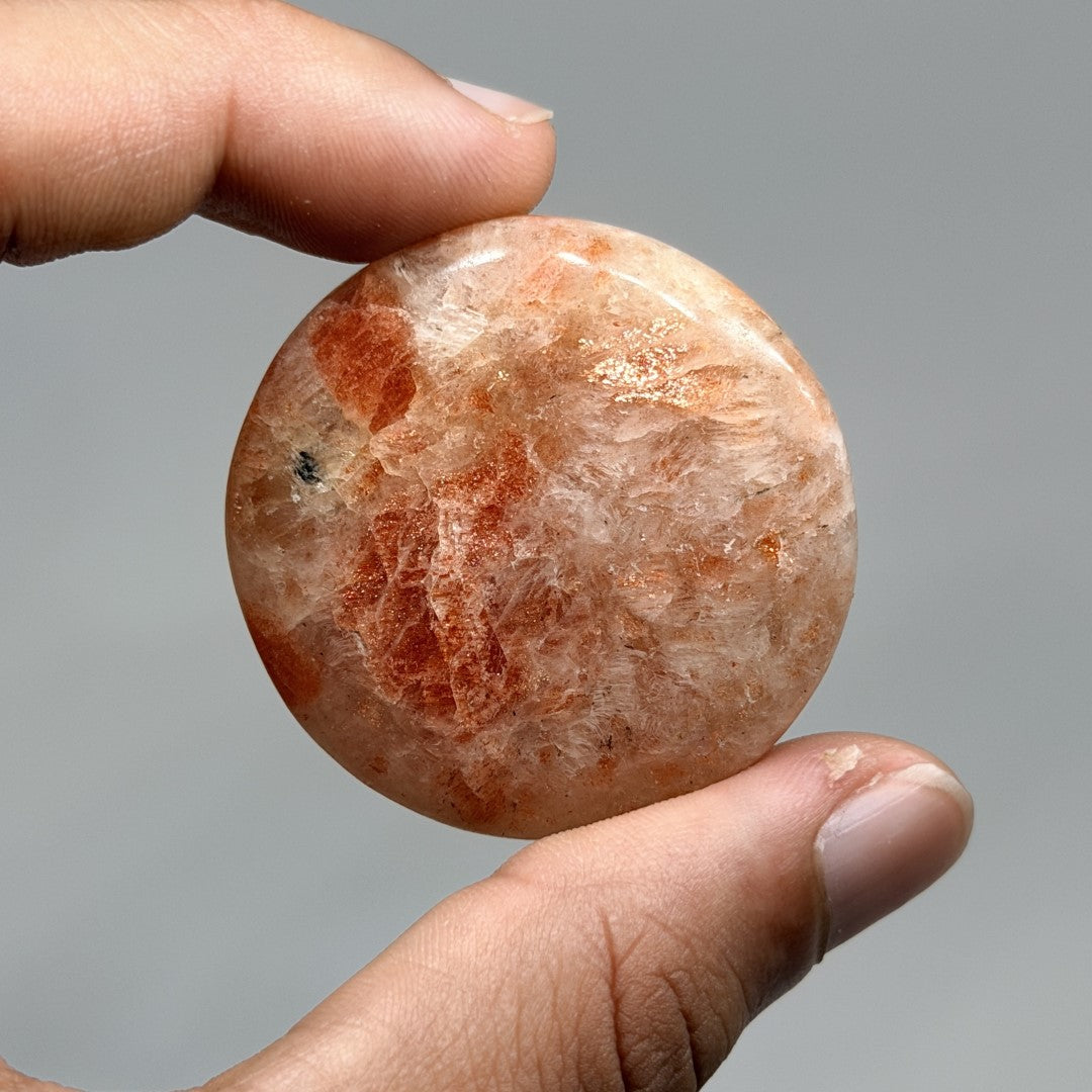 Sunstone Round Palmstone (1KG)