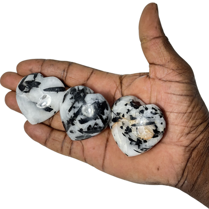 Tourmaline in Quartz Hearts (1KG)