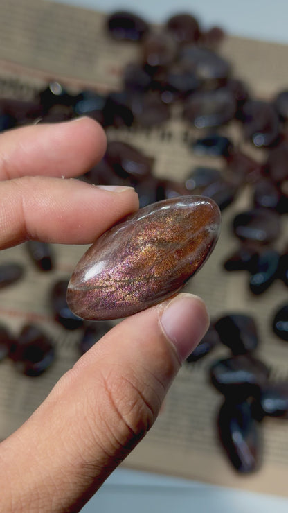 Arusha Sunstone with Iolite Tumbled Stones (1KG)