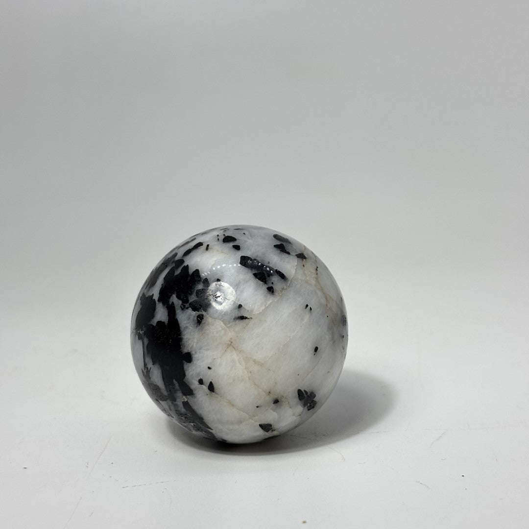 Tourmaline in Quartz Spheres (1KG)