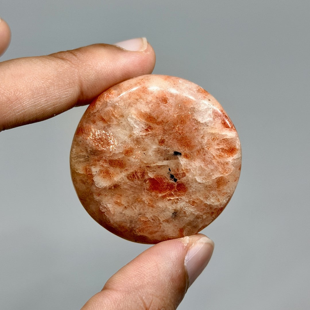Sunstone Round Palmstone (1KG)