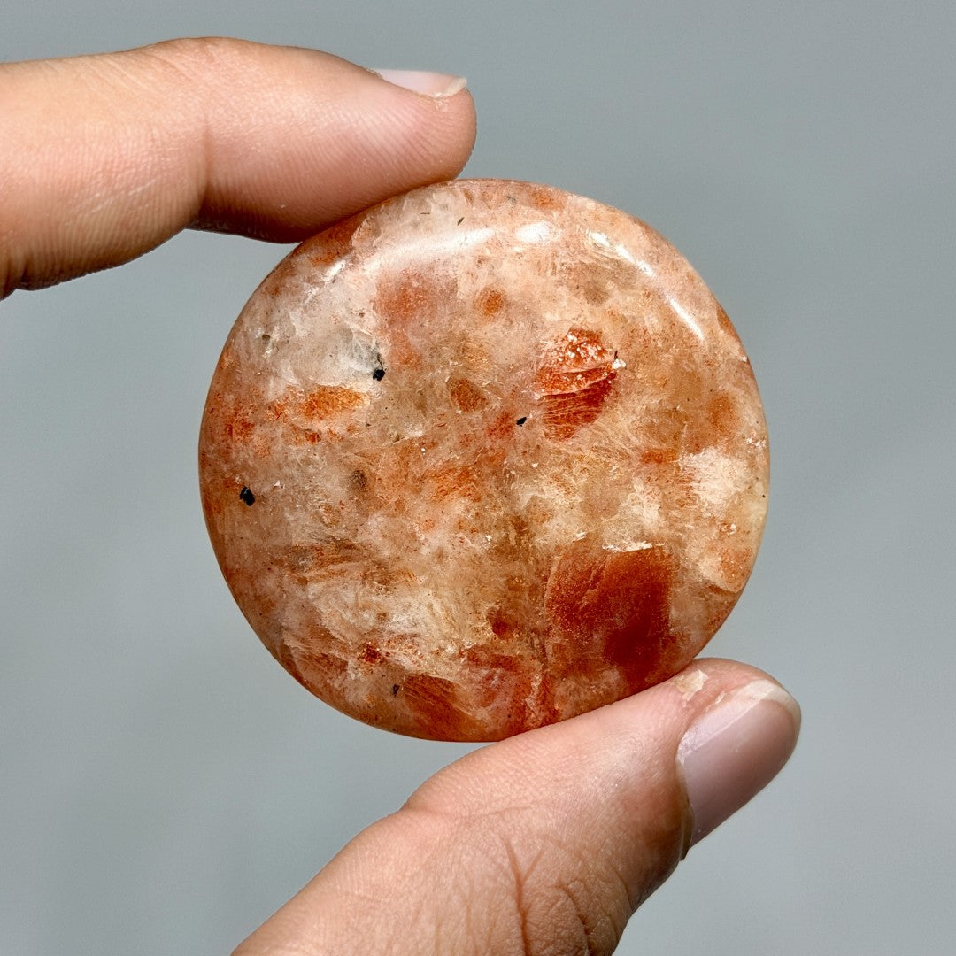 Sunstone Round Palmstone (1KG)